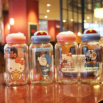600ml Aranyos Rajzfilm Kittyed Doraemoned Helló Macska Üveg pohár Víz Üveg Kültéri Hordozható Igyál Tejet, Gyümölcslevet Üveg Gyerekeknek Lányok