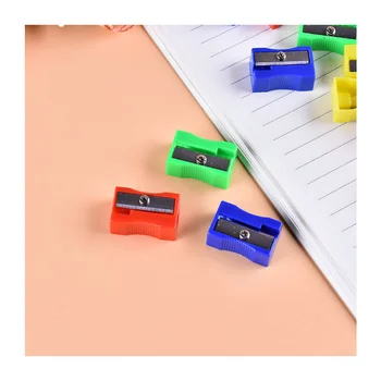 10db Egyetlen Kis lyuk ceruzahegyező Kawaii Többszínű Random Színű Kézi Műanyag koreai Gyerekek Iskolai felszerelés, Írószer